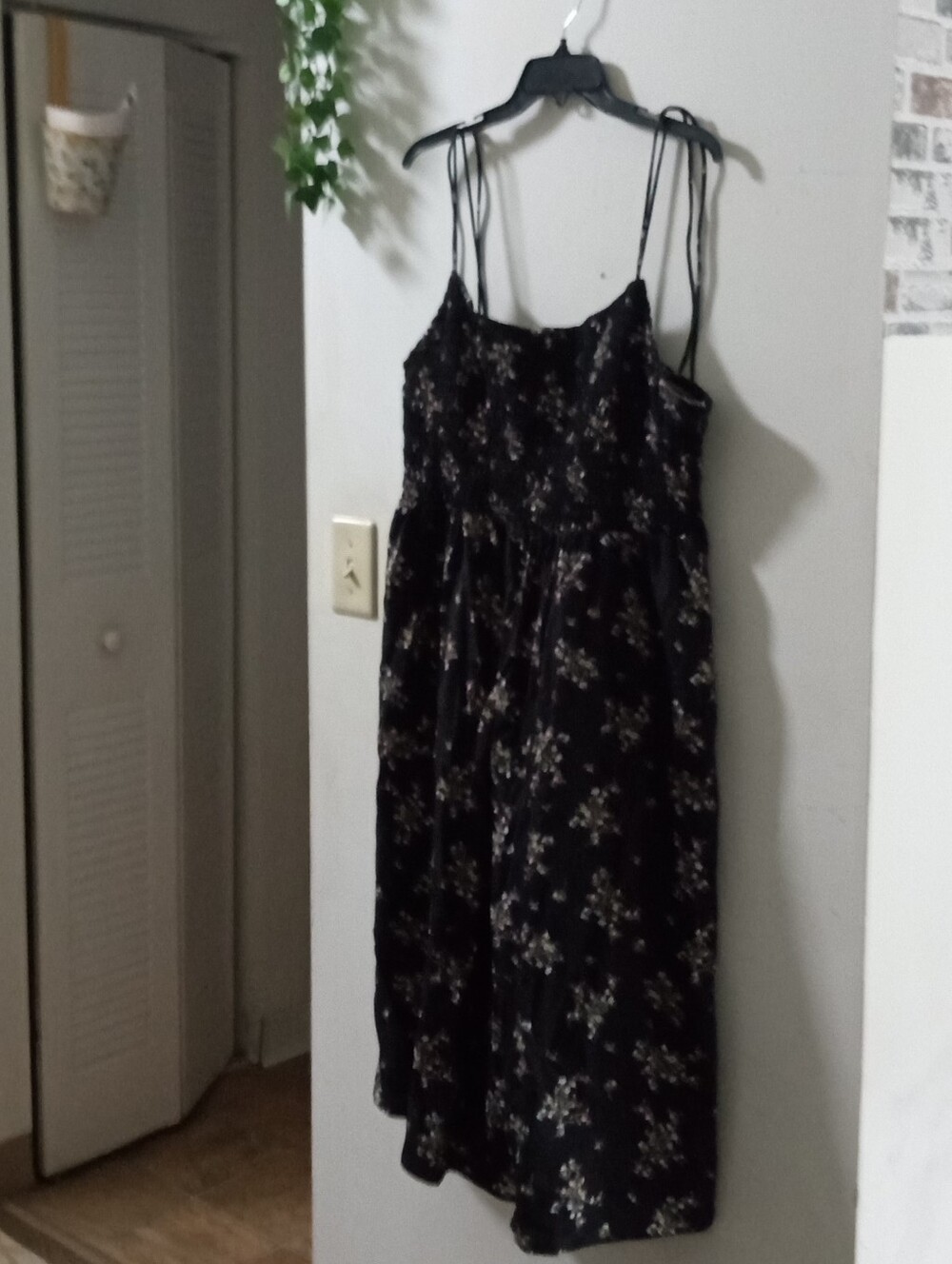 H&M Black Floral Tie-Strap Midi Dress